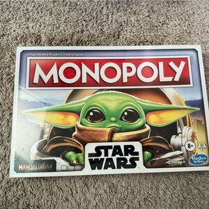 Monopoly: Star Wars The Mandalorian Kids Board Game - Green